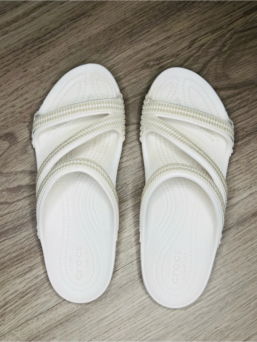 Crocs Kadee II Strappy Sandals Embellished Rhinestones White Vacation Resort Sz9